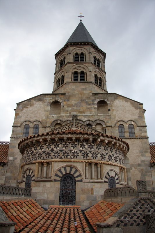 Die gotische Basilika Notre-Dame-du-Port 