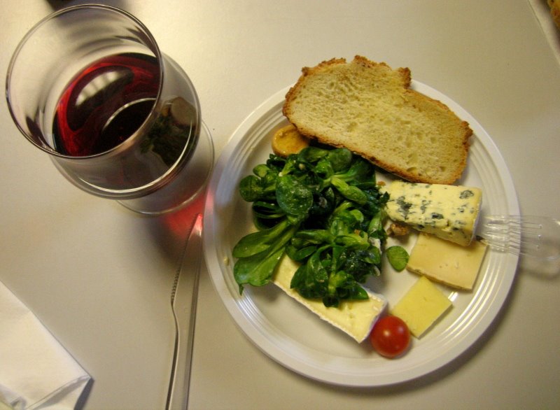 Wein und Käse in Vichy