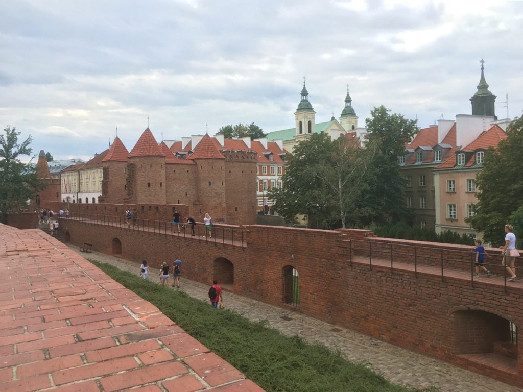 Historische Stadtmauer von Warschau