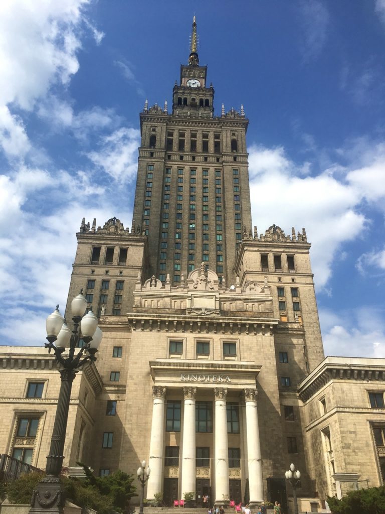 Der Kulturpalast in Warschau gilt als Wahrzeichen der polnischen Haupstadt