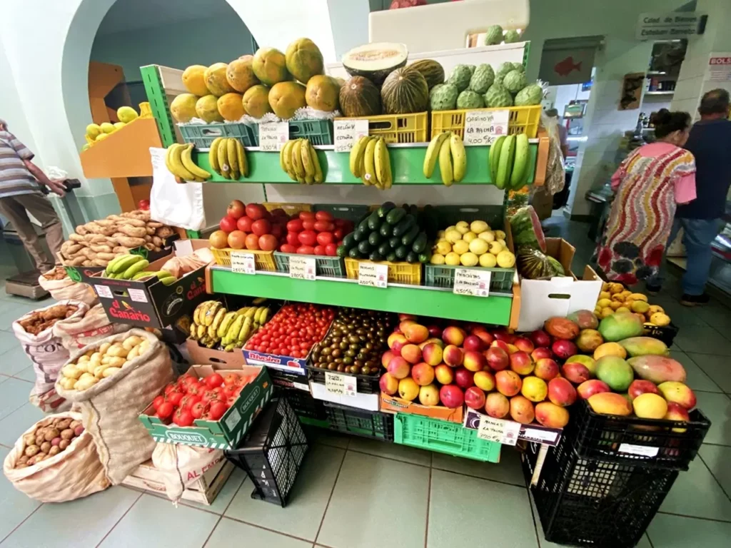 Obst und Gemüse gibt es auf La Palma auf dem Mercado von Los Llanos