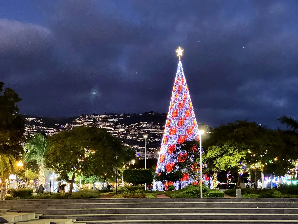 Madeira zur Weihnachtszeit ‒ So zauberhaft kitschig Europa